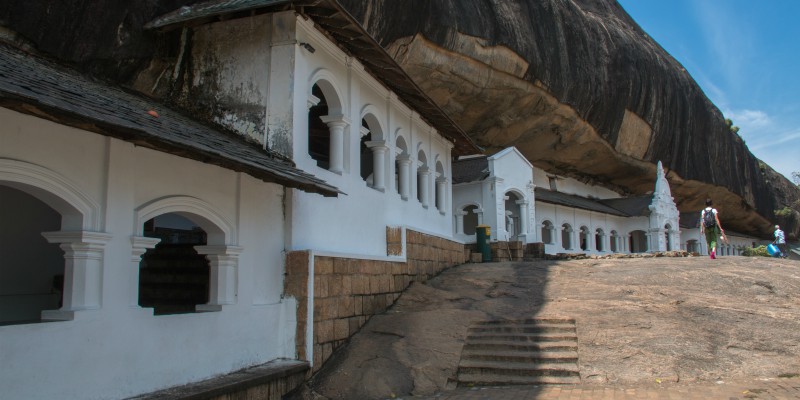 Rangiri Dambulla Cave Temple with Tropical Warehouse