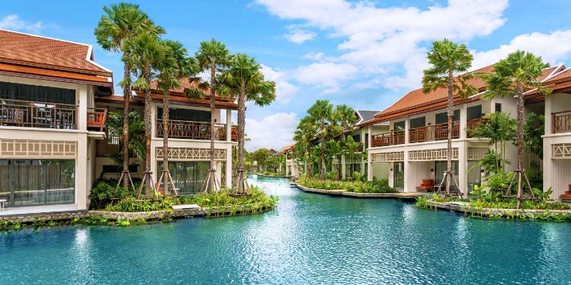 Exterior shot of Grand Mercure Khao Lak Bangsak, Thailand resort