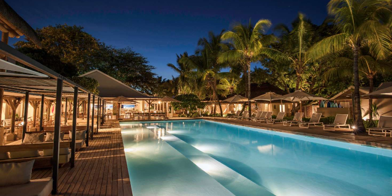 The main pool at night time