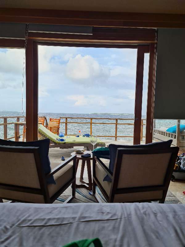 You can stare out over the ocean from your bed
