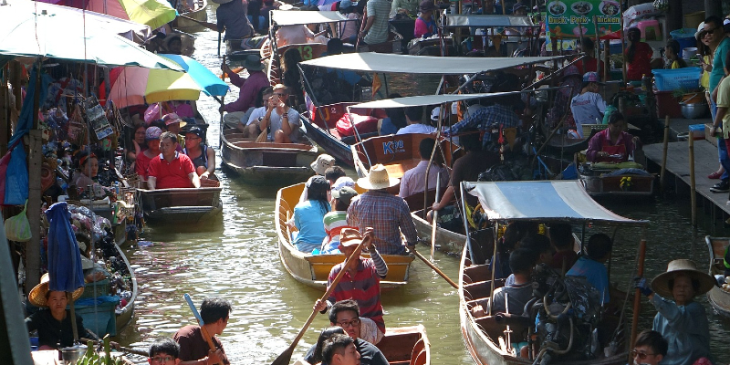 Damnoen Saduak Floating Market