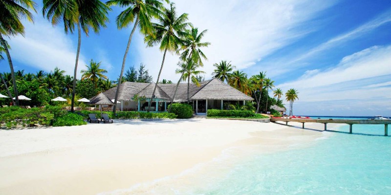 Beachfront location of Centara Grand Island Resort