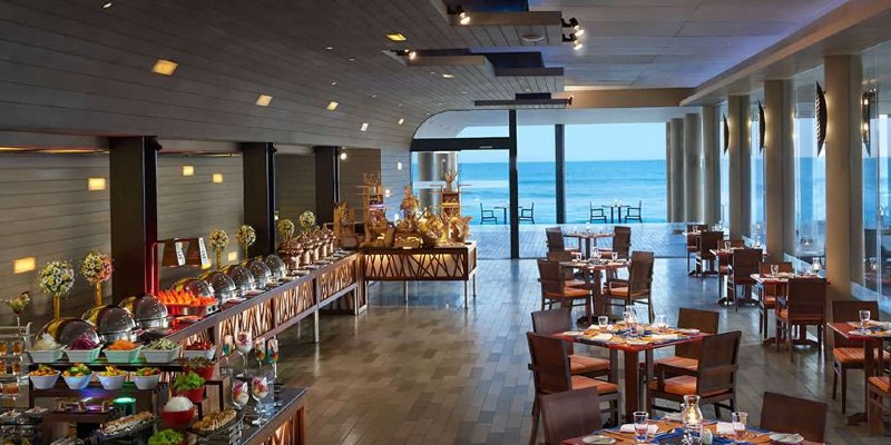 Sea view dining room