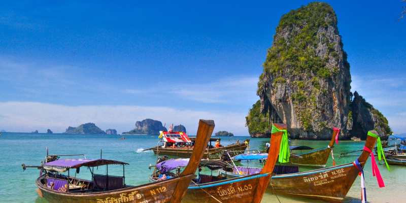 From long-tail boats to spectacular beaches, discover the best things to do in Krabi