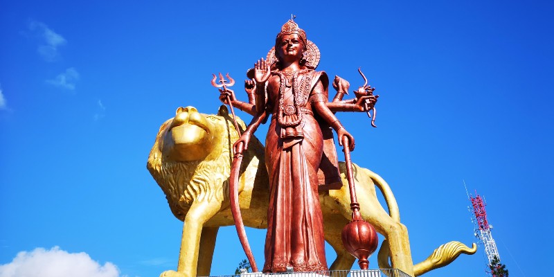 Shiva statue at Grand Bassin