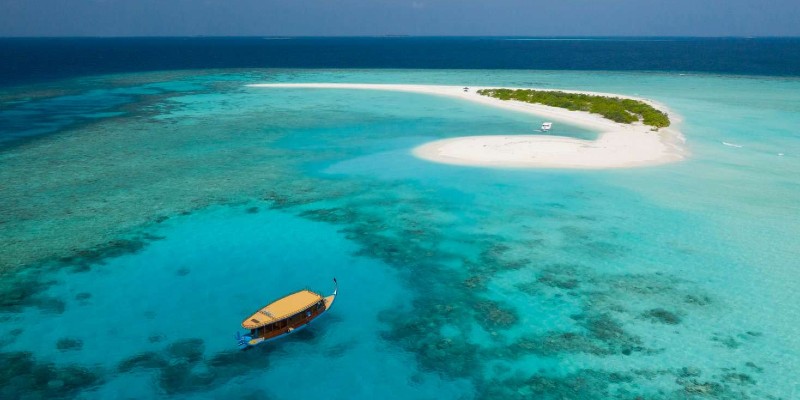 Maldives boat trip excursion